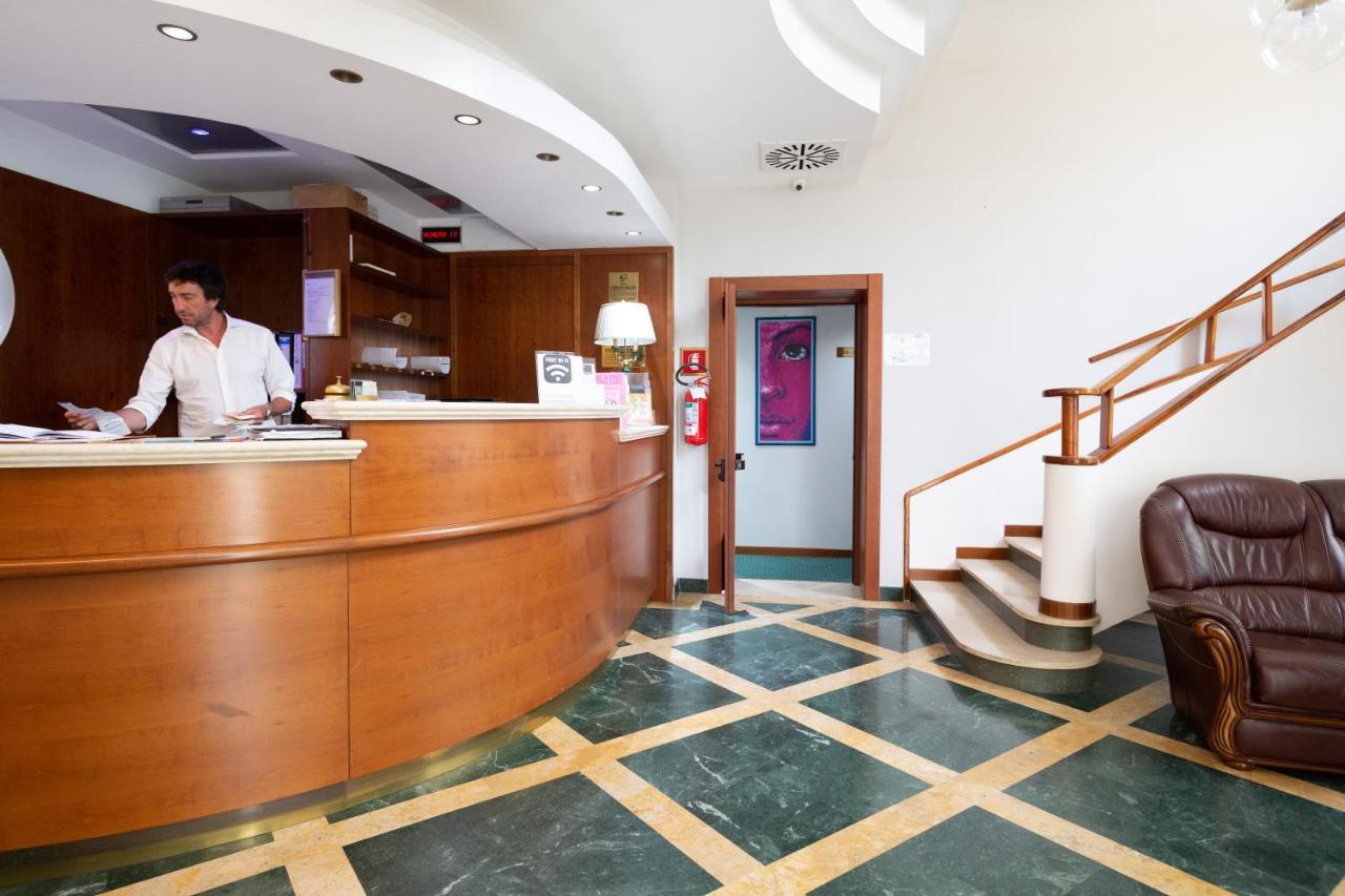 Cervara Park Hotel Roma Exterior foto